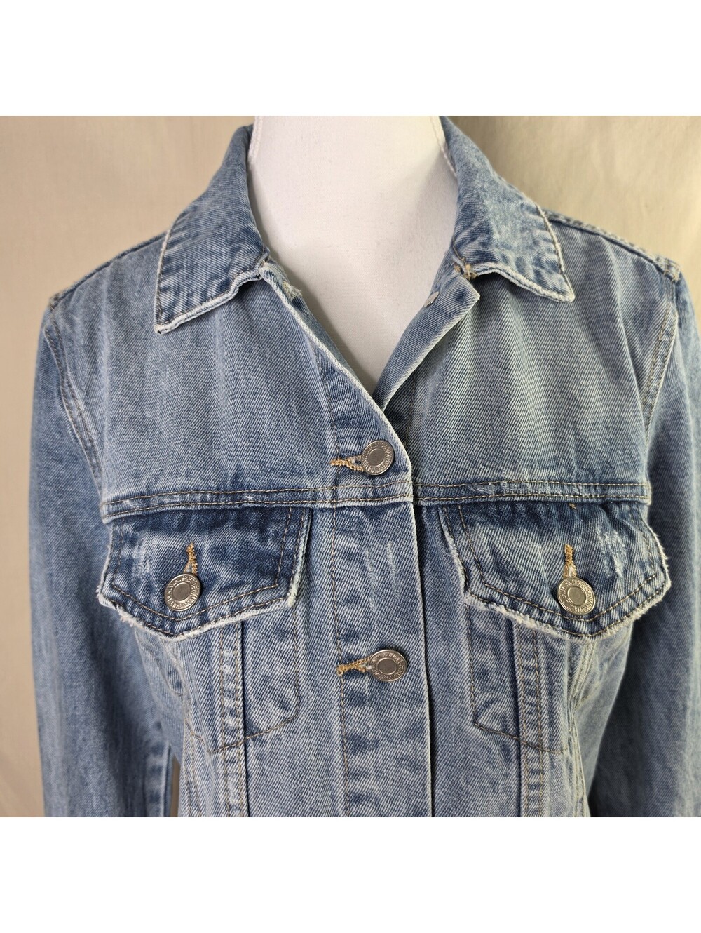 Vervet Distressed Denim Jacket Women's XS Classic Fit Light Wash Ripped - Picture 2 of 9